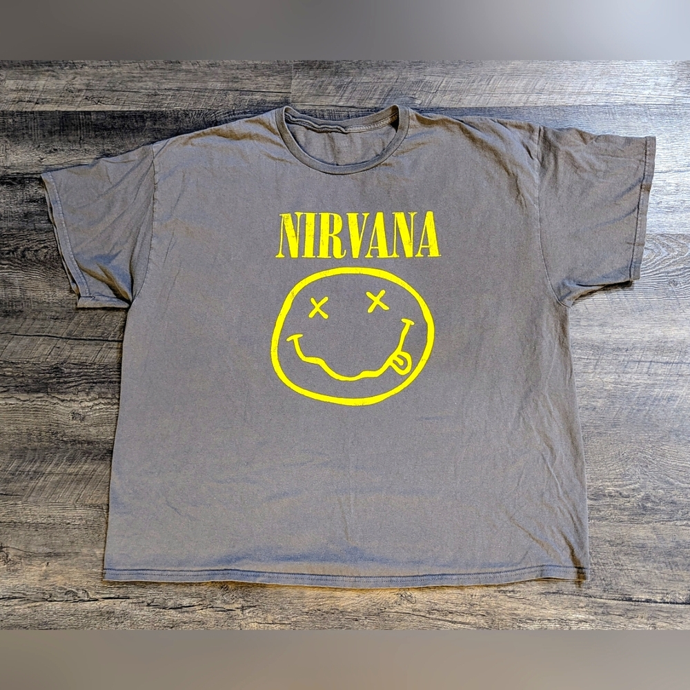 Nirvana Smiley Music T-Shirt Mens 2XL Short Sleeve Graphic Heathered Gray Yellow